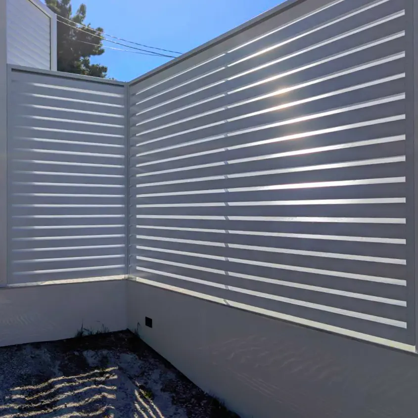 Фото 2 забор жалюзи Хай-Тек RAL9005 Белый двусторонний