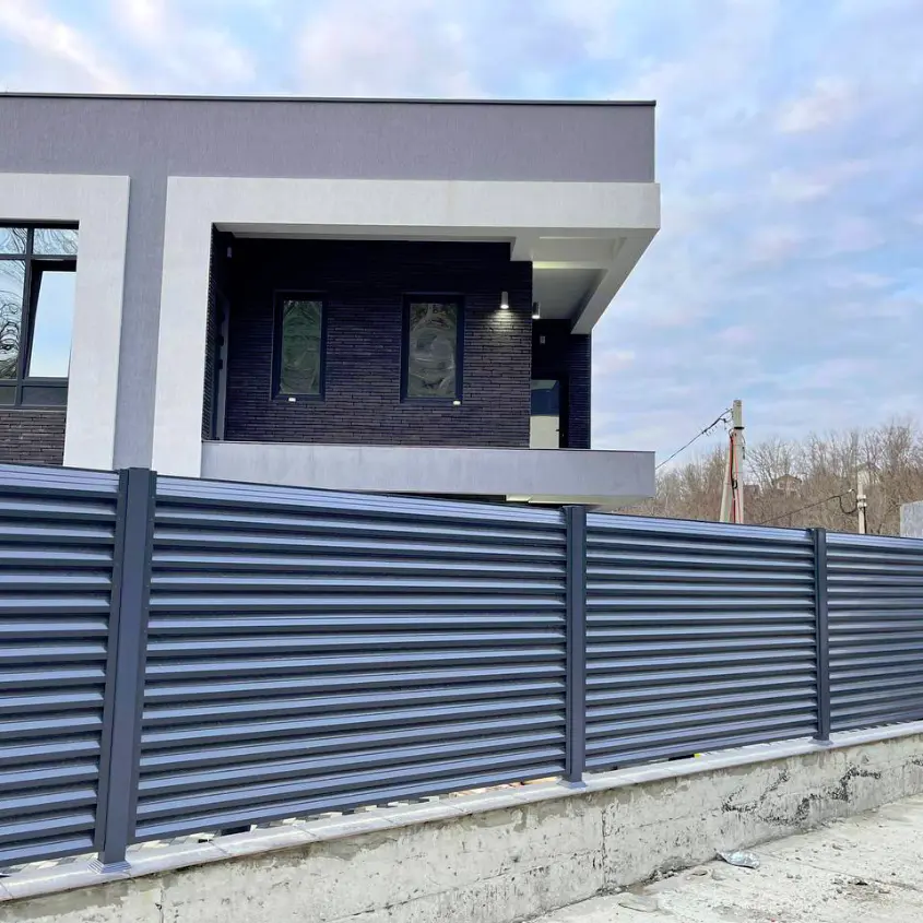 Фото 3 Забор жалюзи ЭКО-Z-US RAL7024 Серый Графит